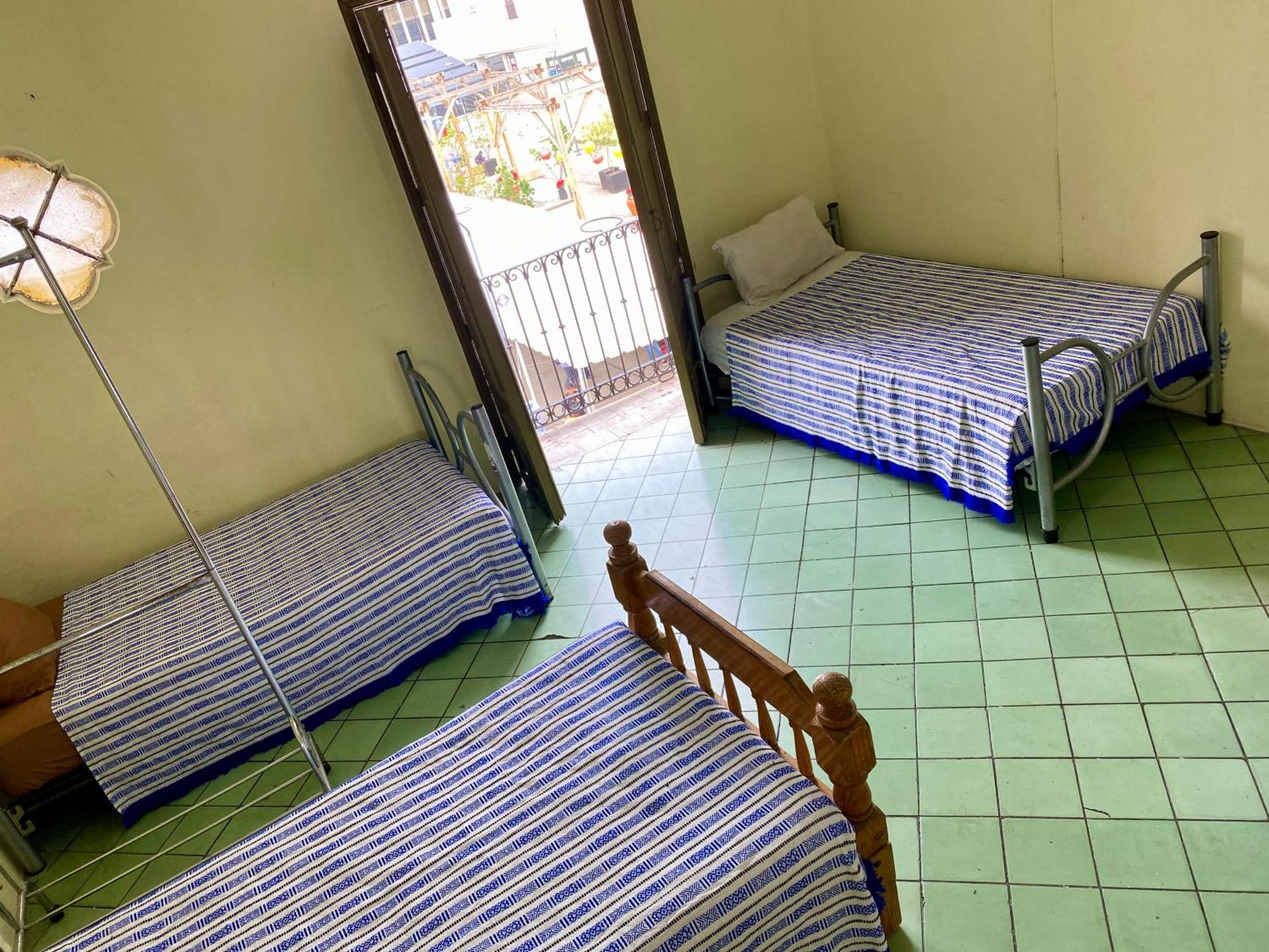 Hostal Santuario De Las Libelulas グアダラハラ エクステリア 写真